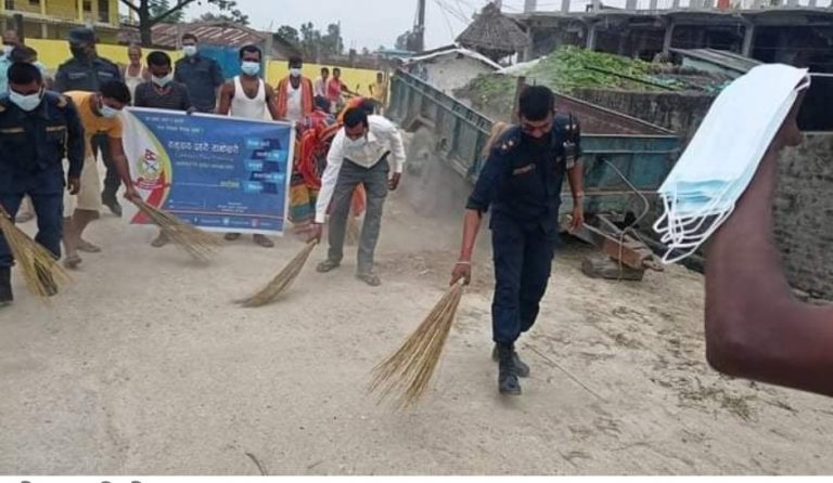 कटहरियामा मन्दिर सरसफाई ।